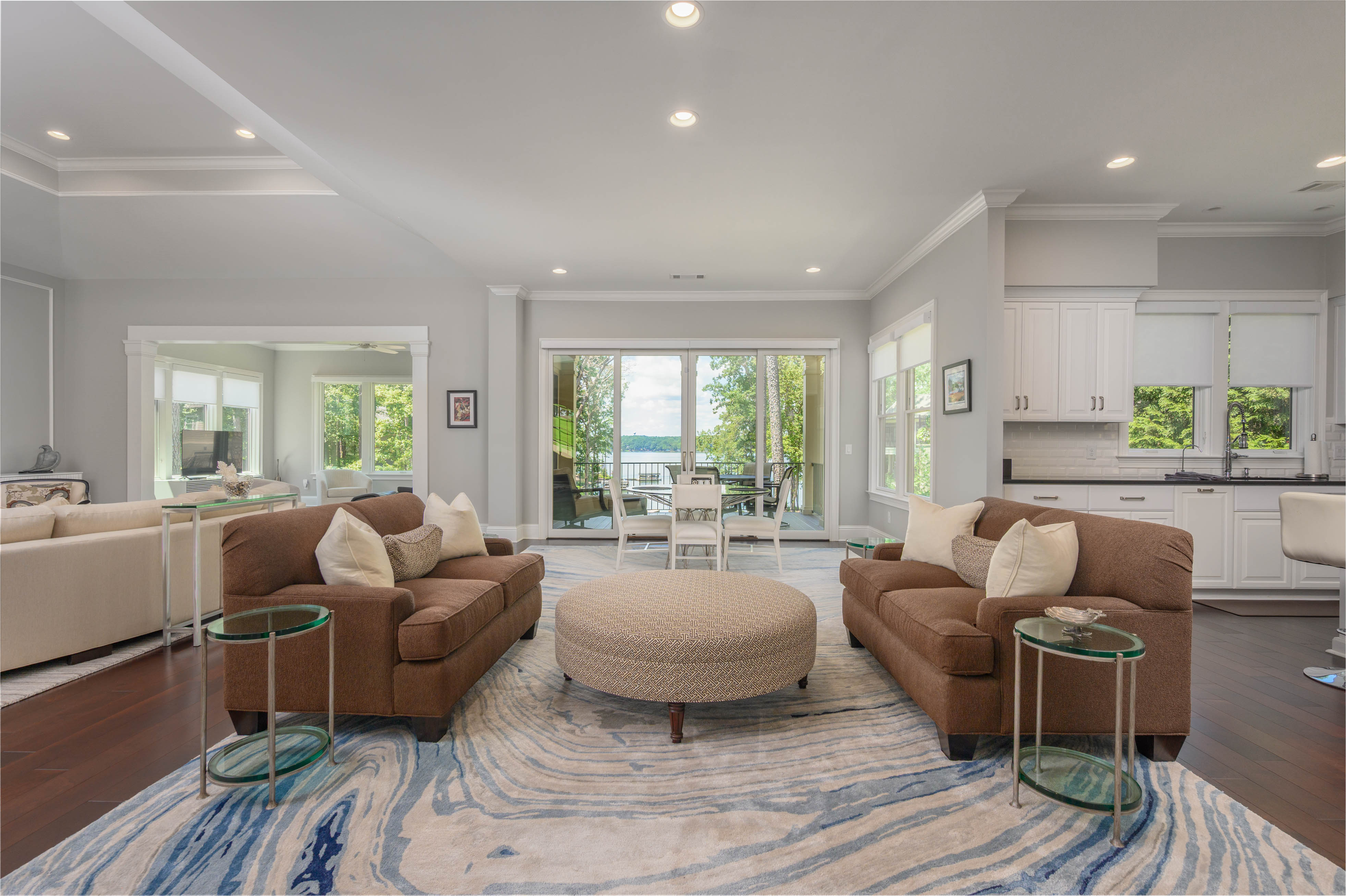 2711 Linger Longer Drive image 10